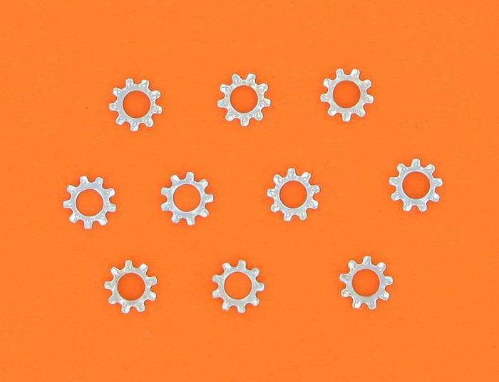 Tomページ Kizer Cutlery Vanguard Bradley Diaz Tomb Button Lock Front